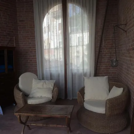 Couette-café Castello Mellana 4*