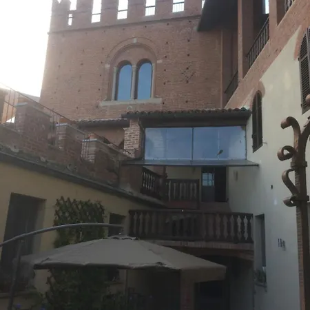 Castello Mellana 4* Rosignano Monferrato