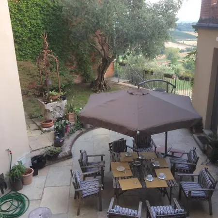 Castello Mellana 4* Rosignano Monferrato