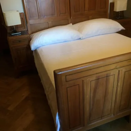 Bed & Breakfast Castello Mellana 4*