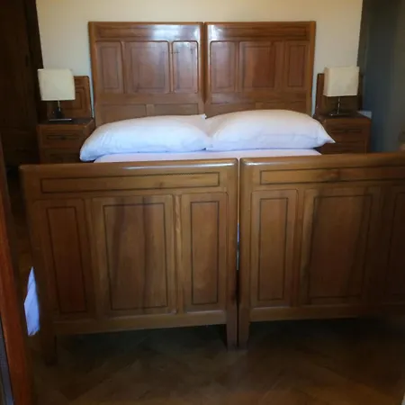 Castello Mellana Couette-café Rosignano Monferrato