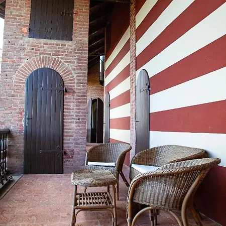 Castello Mellana 4* Rosignano Monferrato