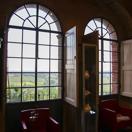 Castello Mellana 4* Rosignano Monferrato