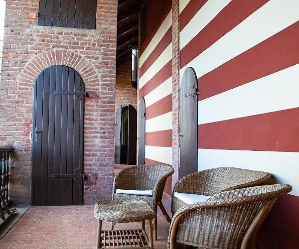 Castello Mellana 4* Rosignano Monferrato