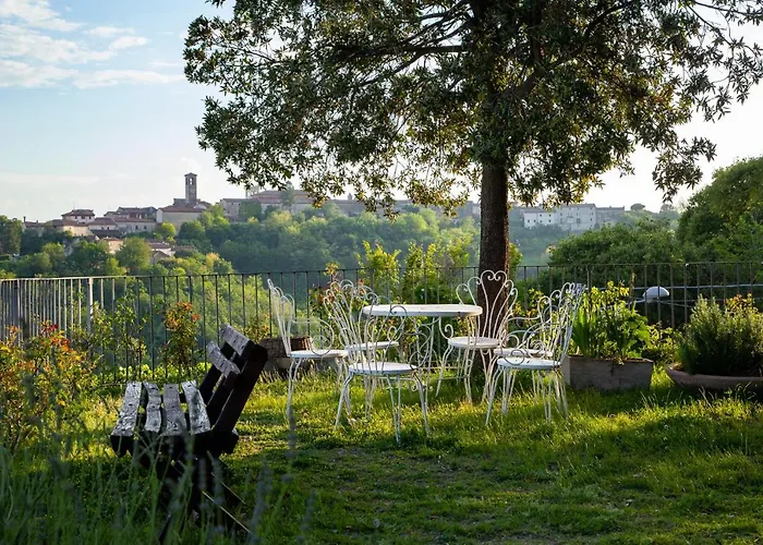 Castello Mellana Bed & Breakfast